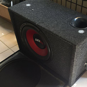 深圳風(fēng)華貼片電容代理商：貼片電容對(duì)音質(zhì)也有影響？